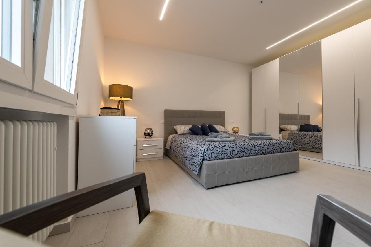 Apartmán Obsidian -Centro- Wifi + Free Parking Ravenna Exteriér fotografie